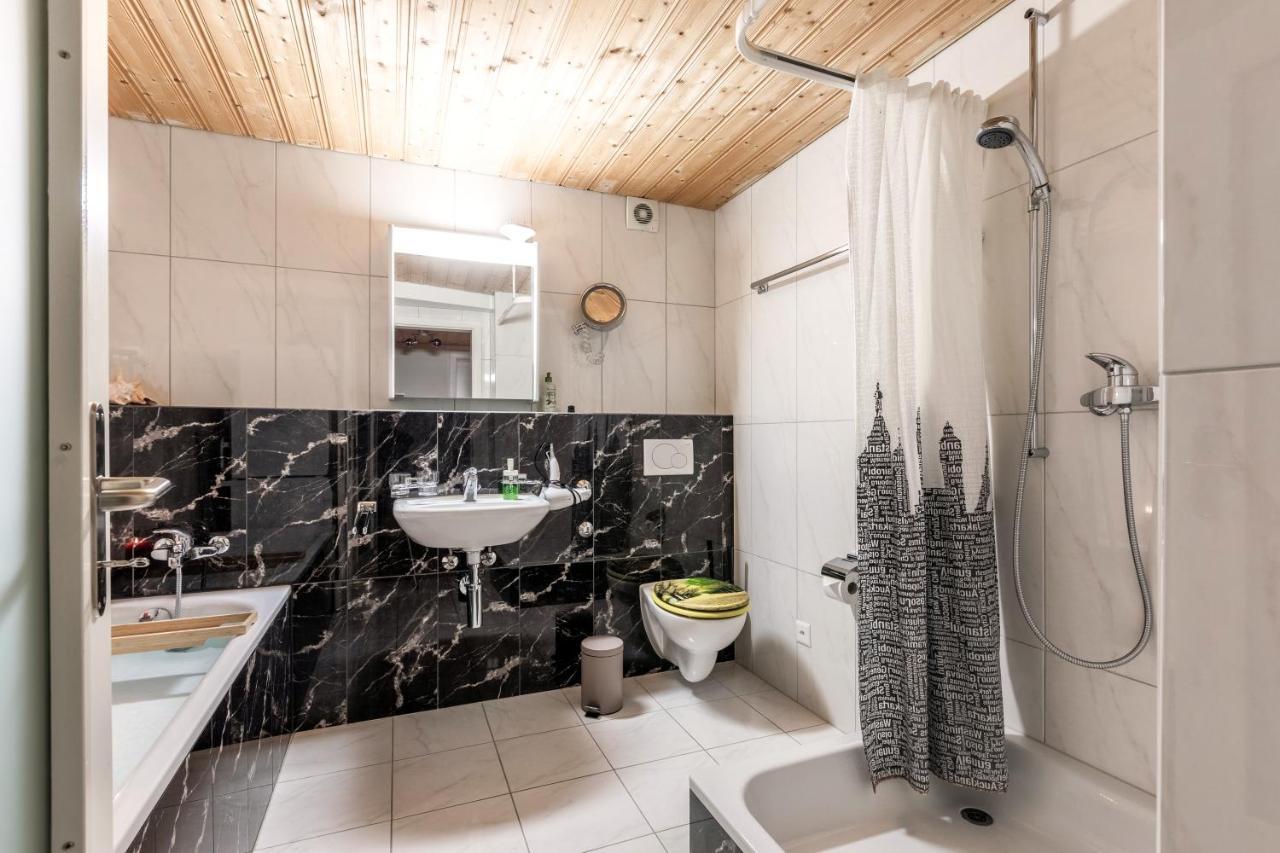 - Apartment Im Herzen Arosas - Grossraeumig, Stylisch & Zentral Exterior photo